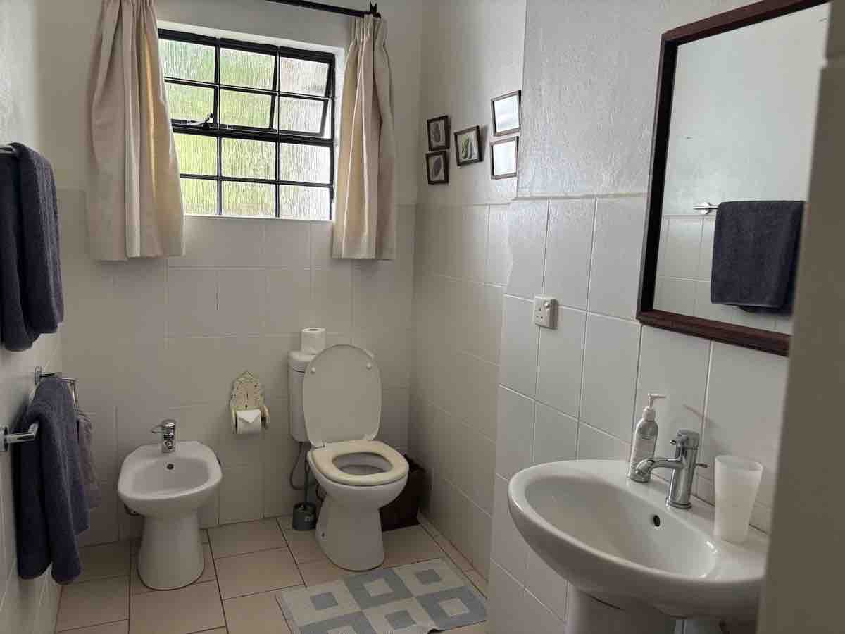 Watamu bathroom-01
