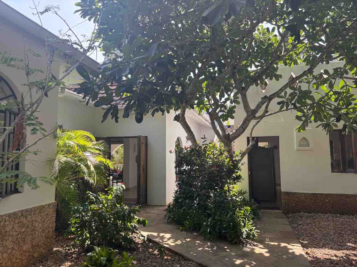 Watamu entrance to the house